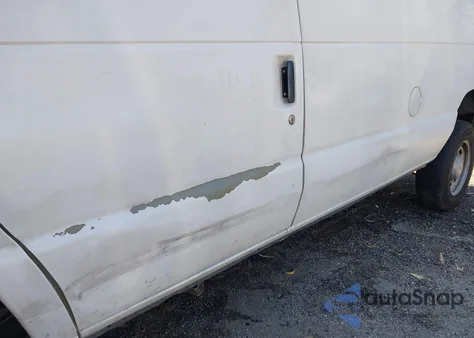 2006 Ford E-150 Commercial/Recreational z USA, uszkodzony, nr VIN 1FTRE14W96DA51320